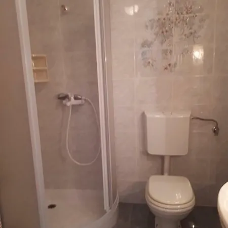 Apartma Lilu *